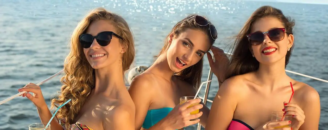 Fiesta en el mar Mediterráneo